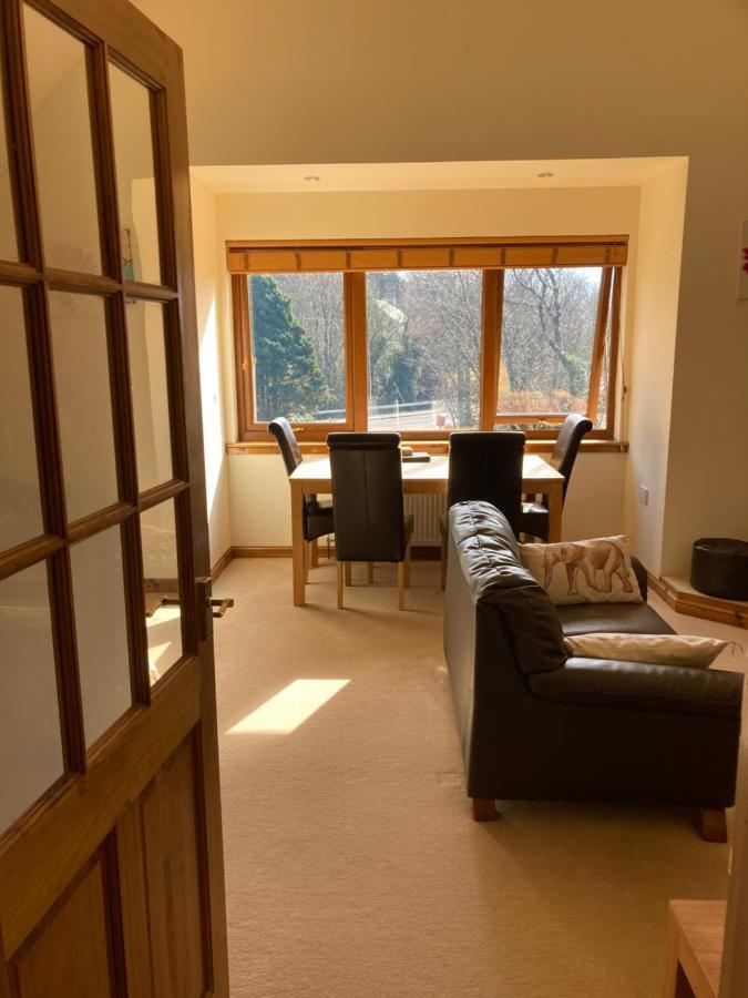 Springbank Apartment - Sleeps 4 - Pet Friendly Форт-Уильям Экстерьер фото